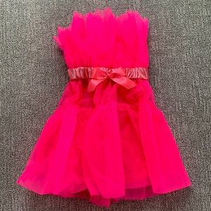 Pink Tulle dress, strapless, flowy, and a beautiful bright pink